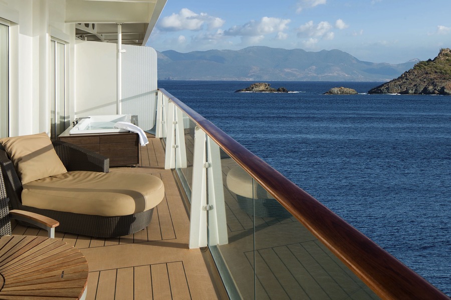 Celebrity Cruises Celebrity Millennium Royal Suite 1.jpg